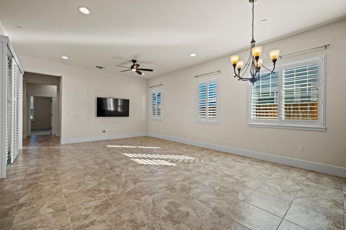 13102 Chamberlain Avenue