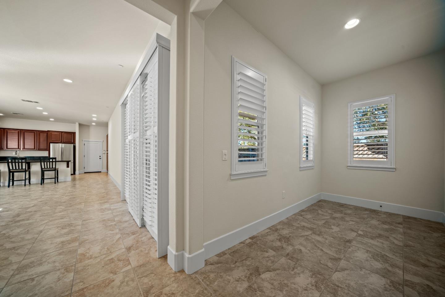 13102 Chamberlain Avenue