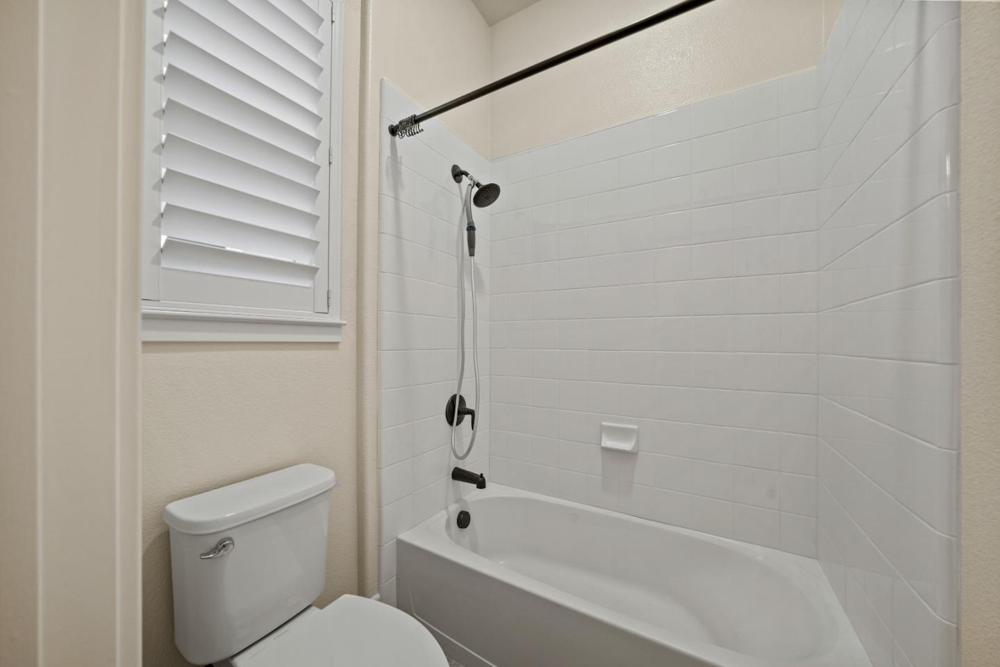 13102 Chamberlain Avenue