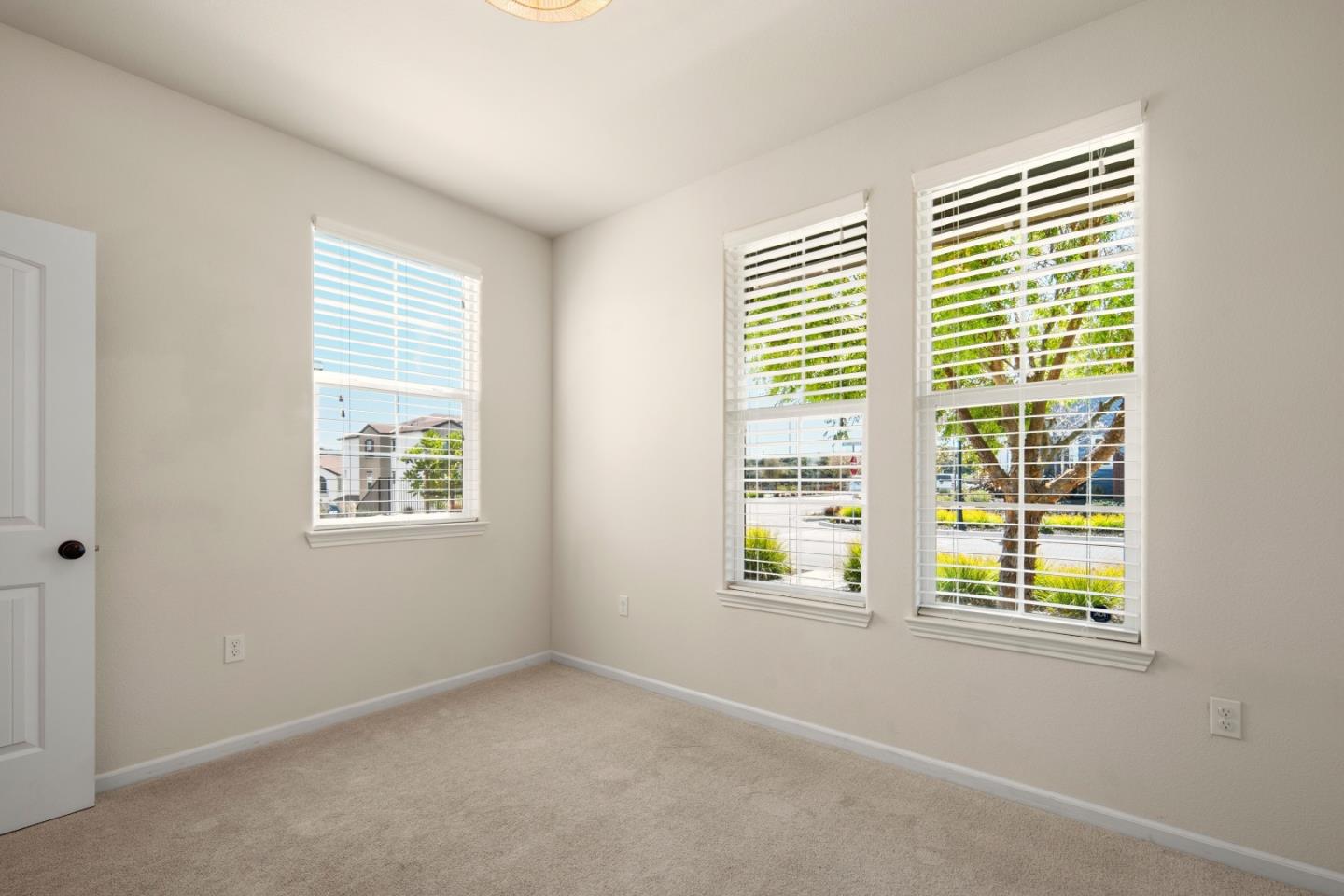 15181 Breckinridge Avenue