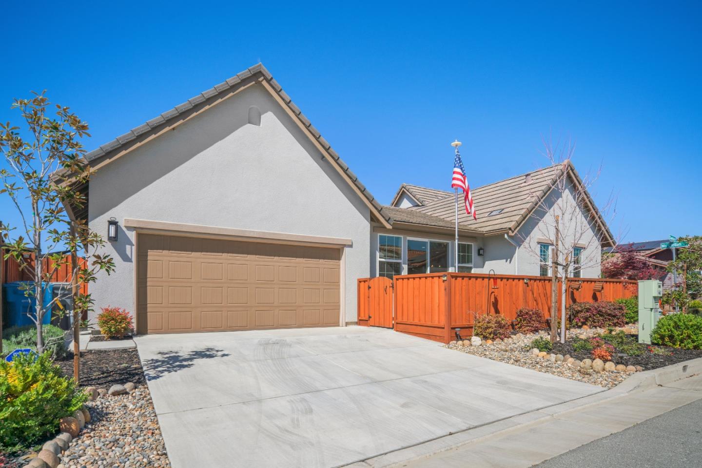 1181 McClellan Street