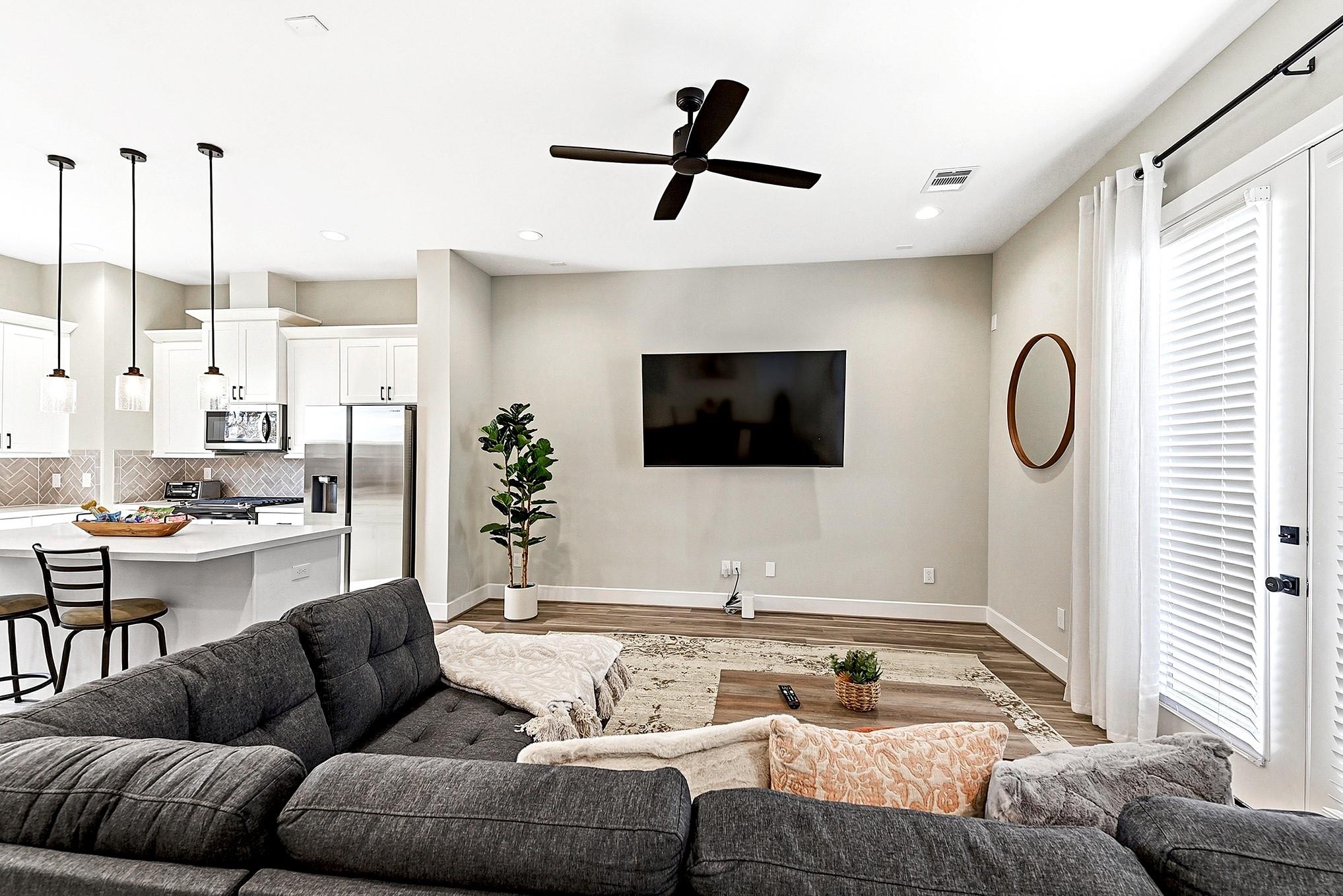 1329 Buescher Drive