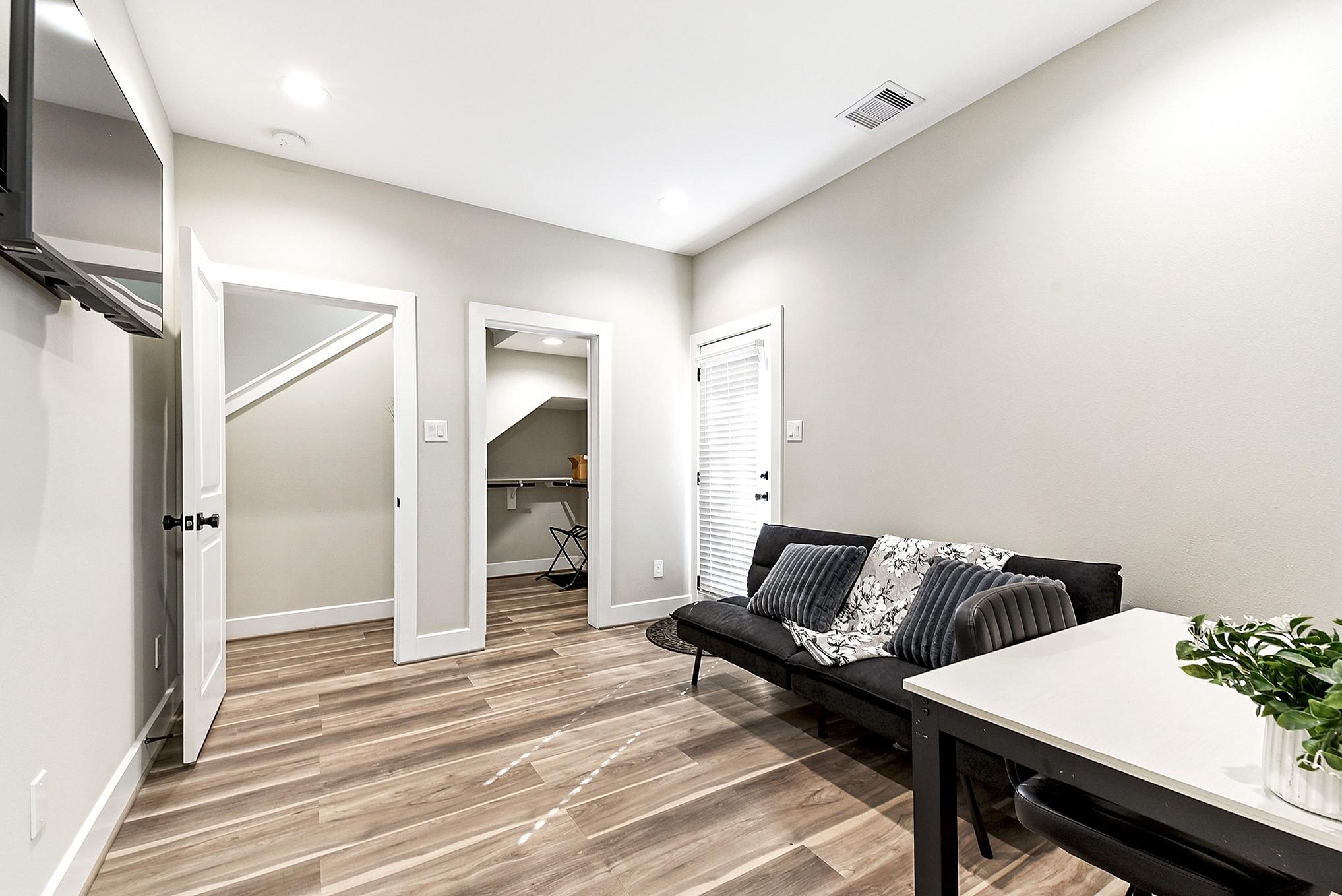 1329 Buescher Drive
