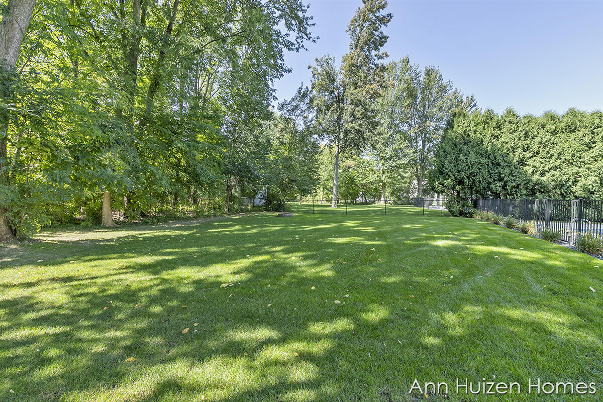3240 Beckie Drive SW