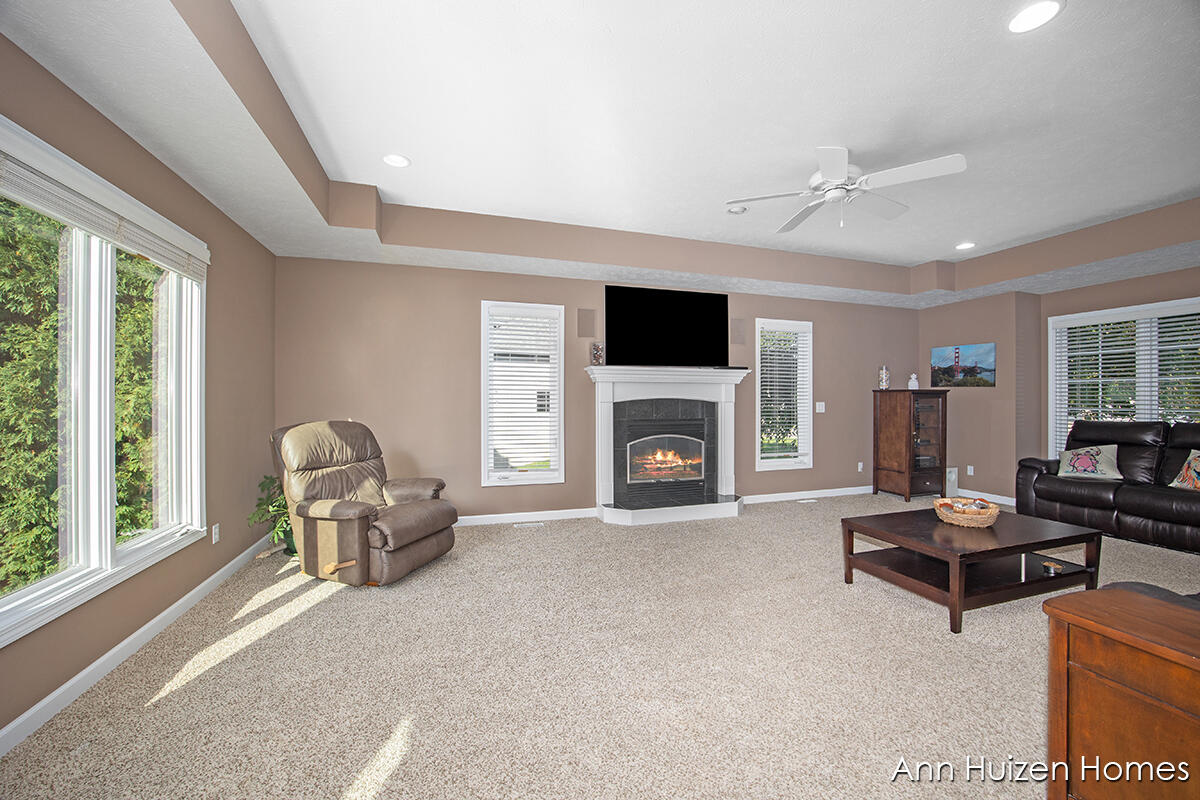 3240 Beckie Drive SW