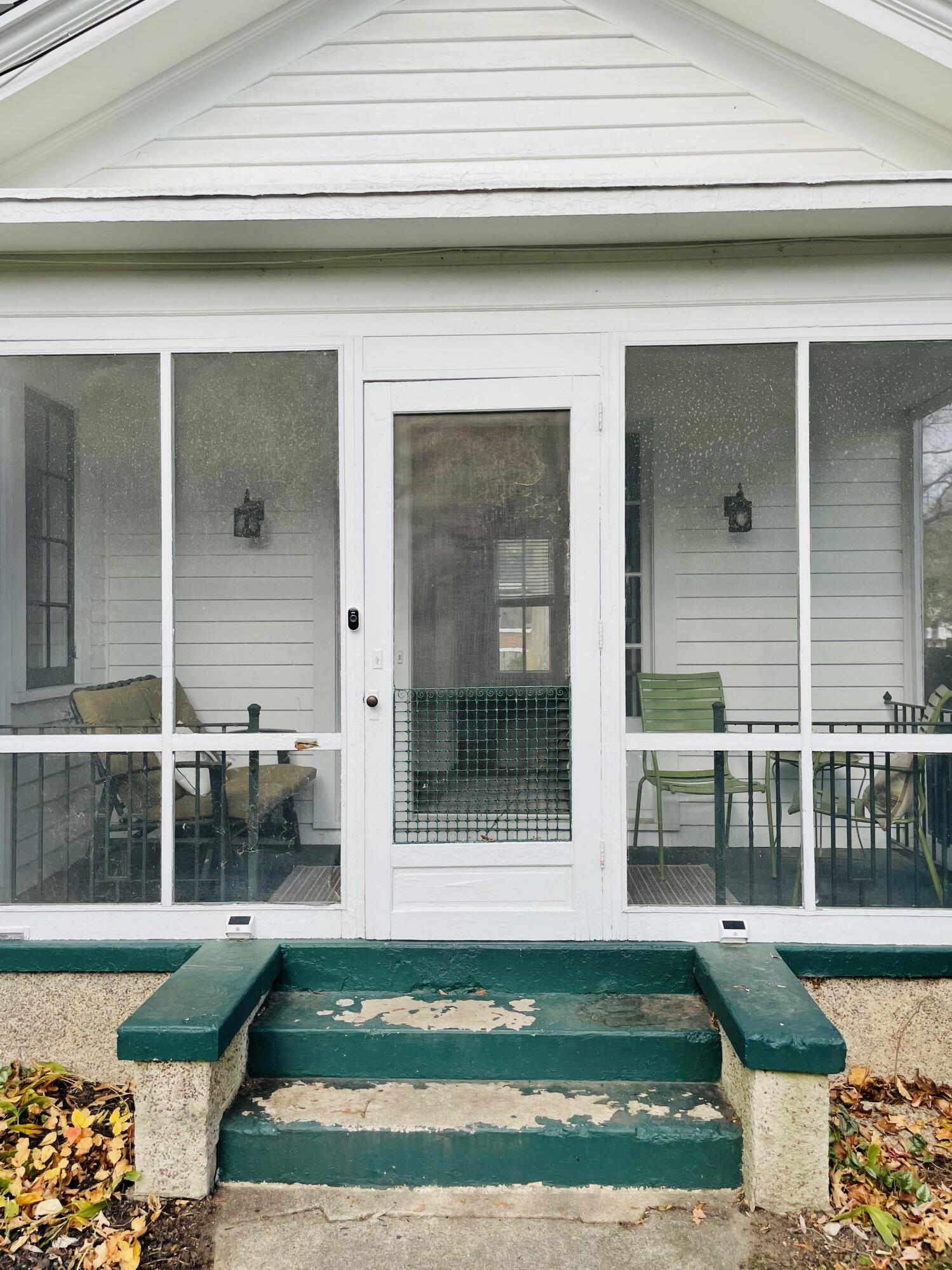 424 Lincoln Lake Avenue