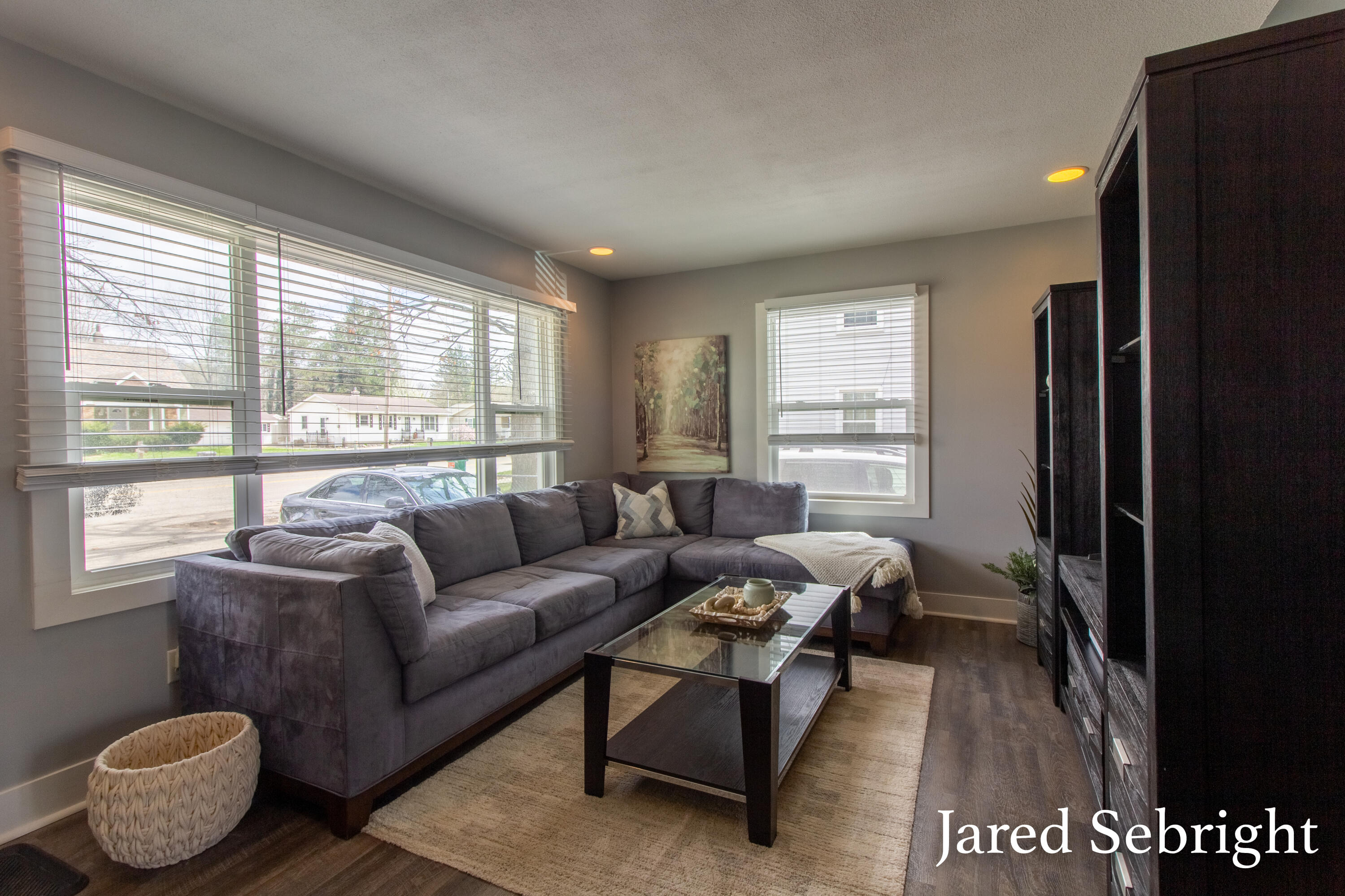 3851 Byron Center Avenue SW