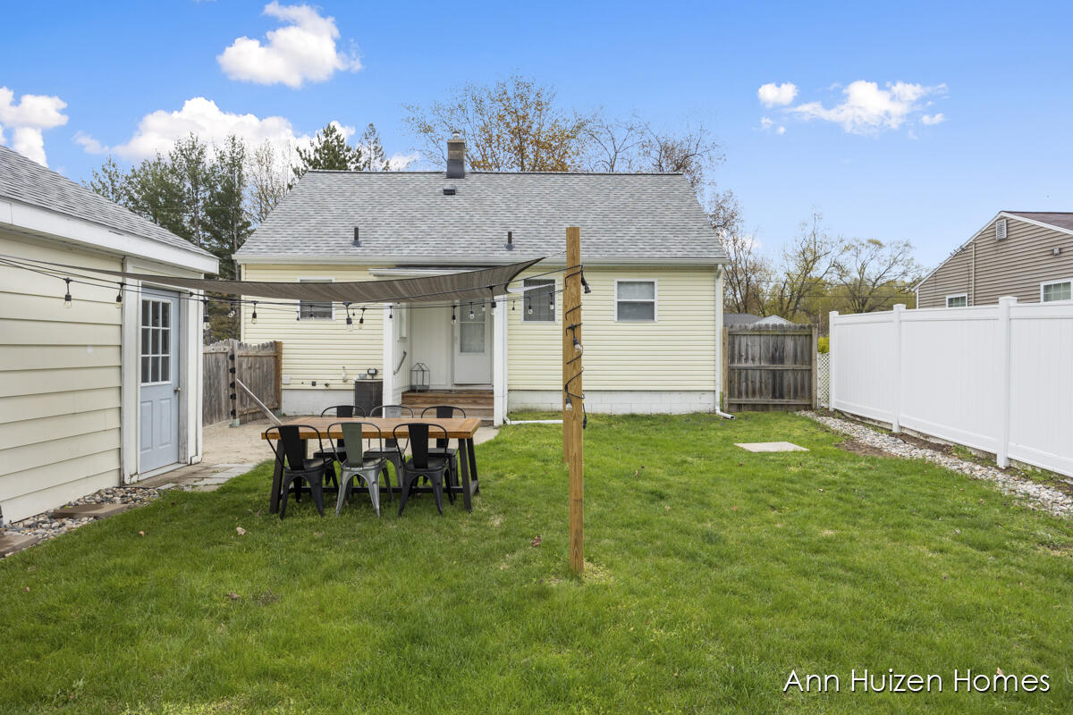3697 Mallory Avenue SW