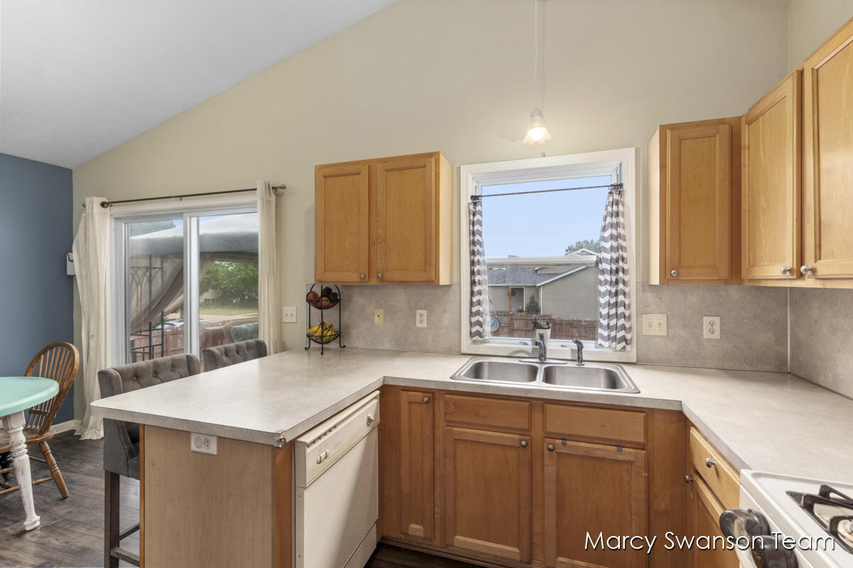 1333 Kimberly Drive SE
