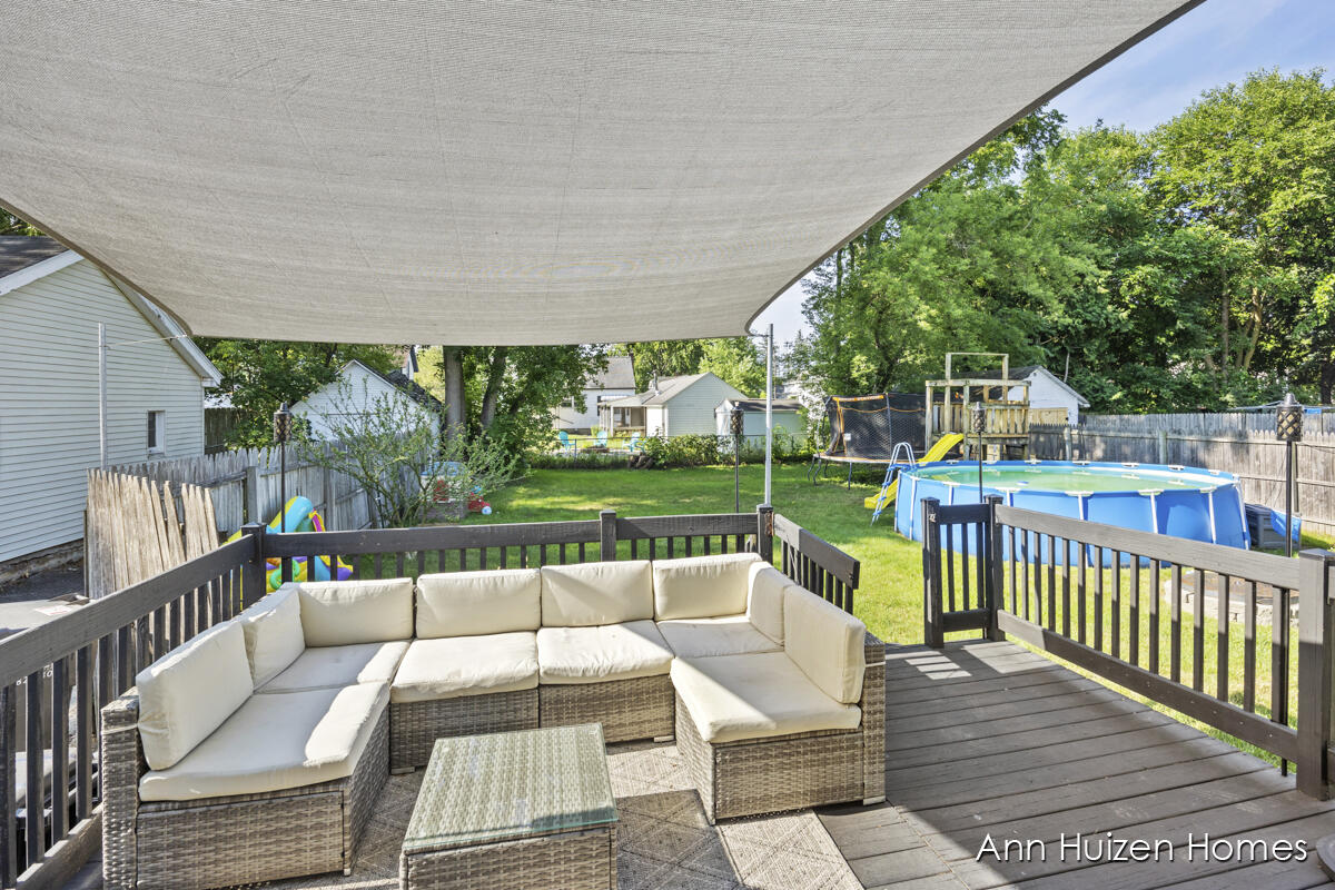860 Jones Street NW