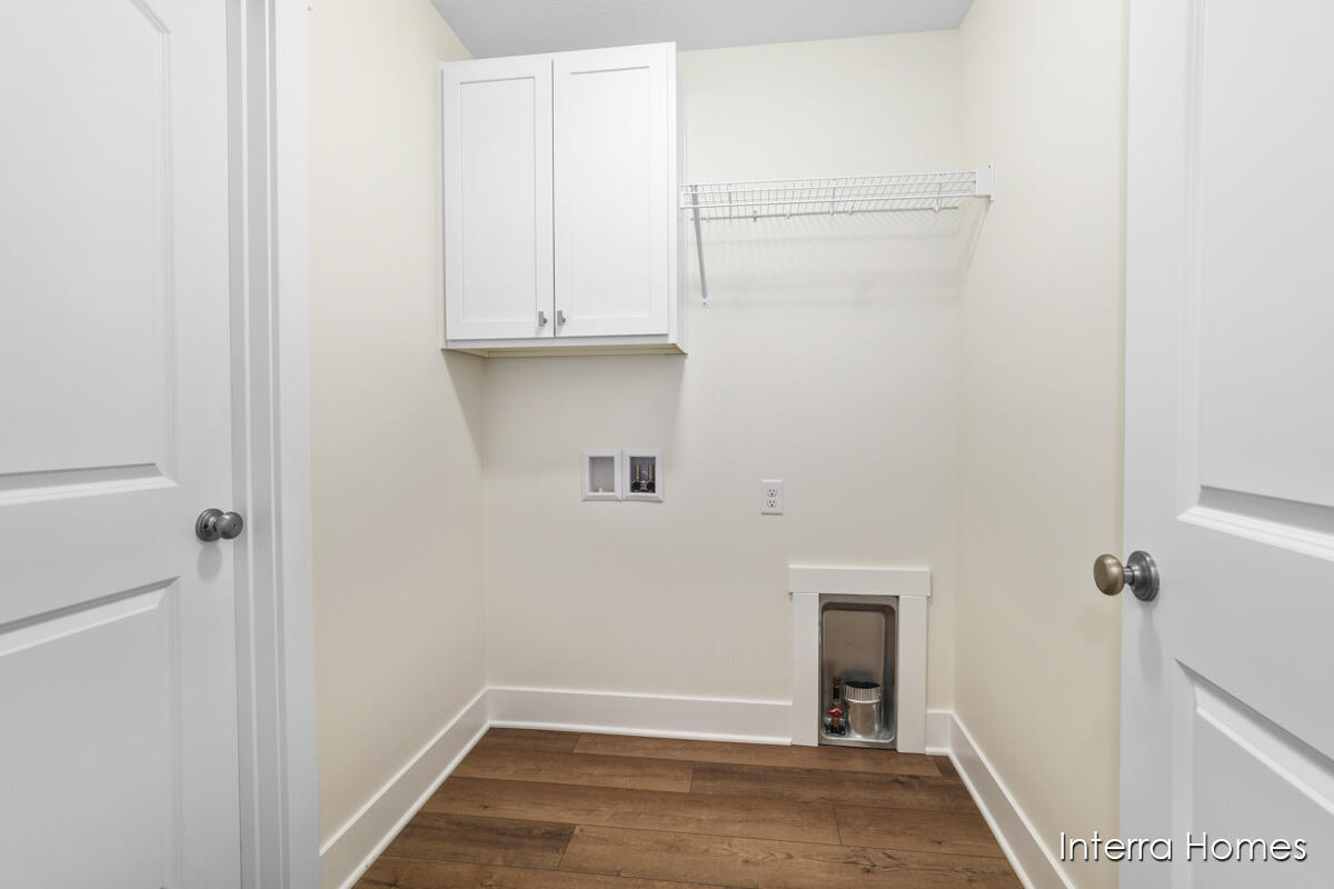 3789 Highbury Drive, 5