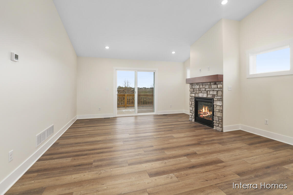 3789 Highbury Drive, 5