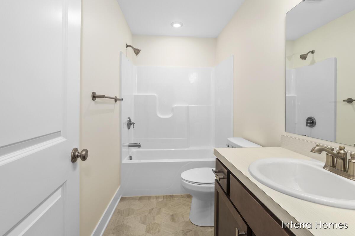 3789 Highbury Drive, 5