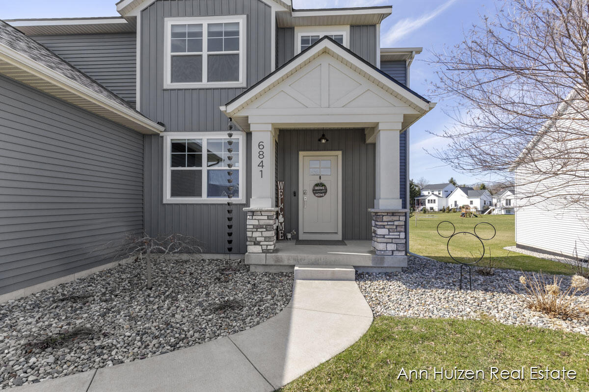6841 Alward Drive