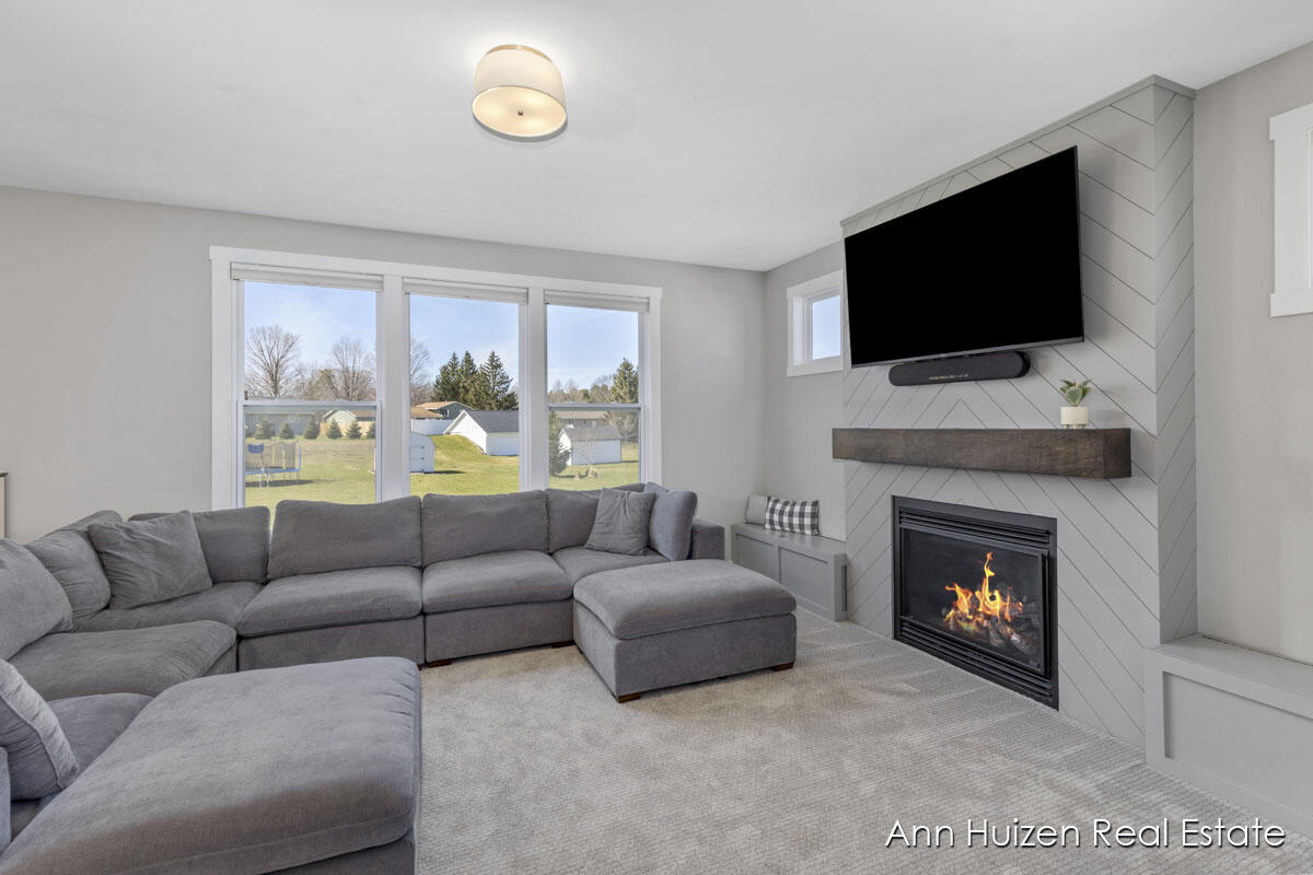 6841 Alward Drive