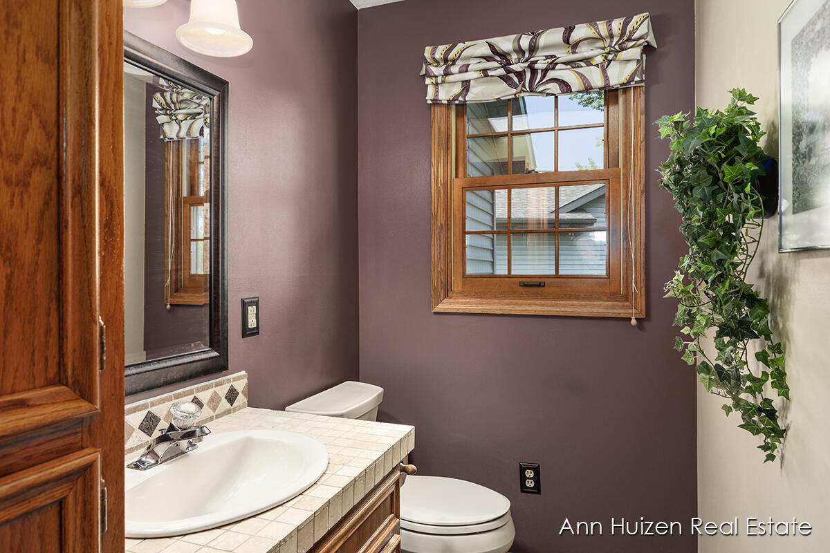 4310 Crest Creek Court SW