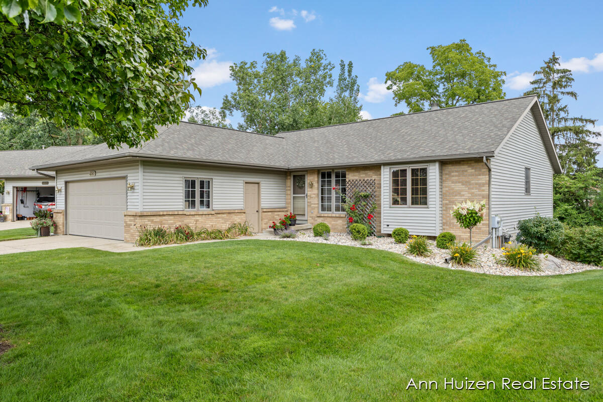 4310 Crest Creek Court SW