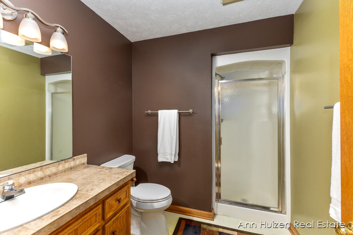 4310 Crest Creek Court SW
