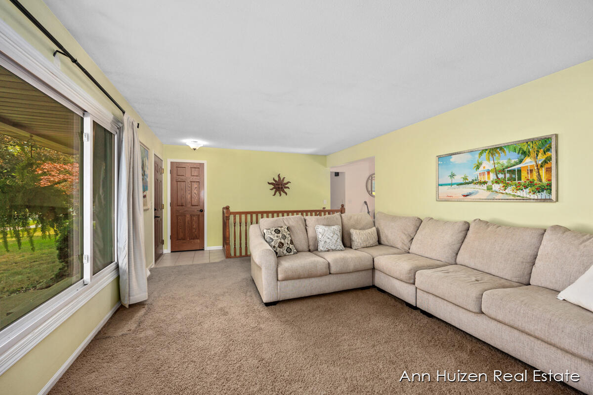 1256 Granada Drive NW