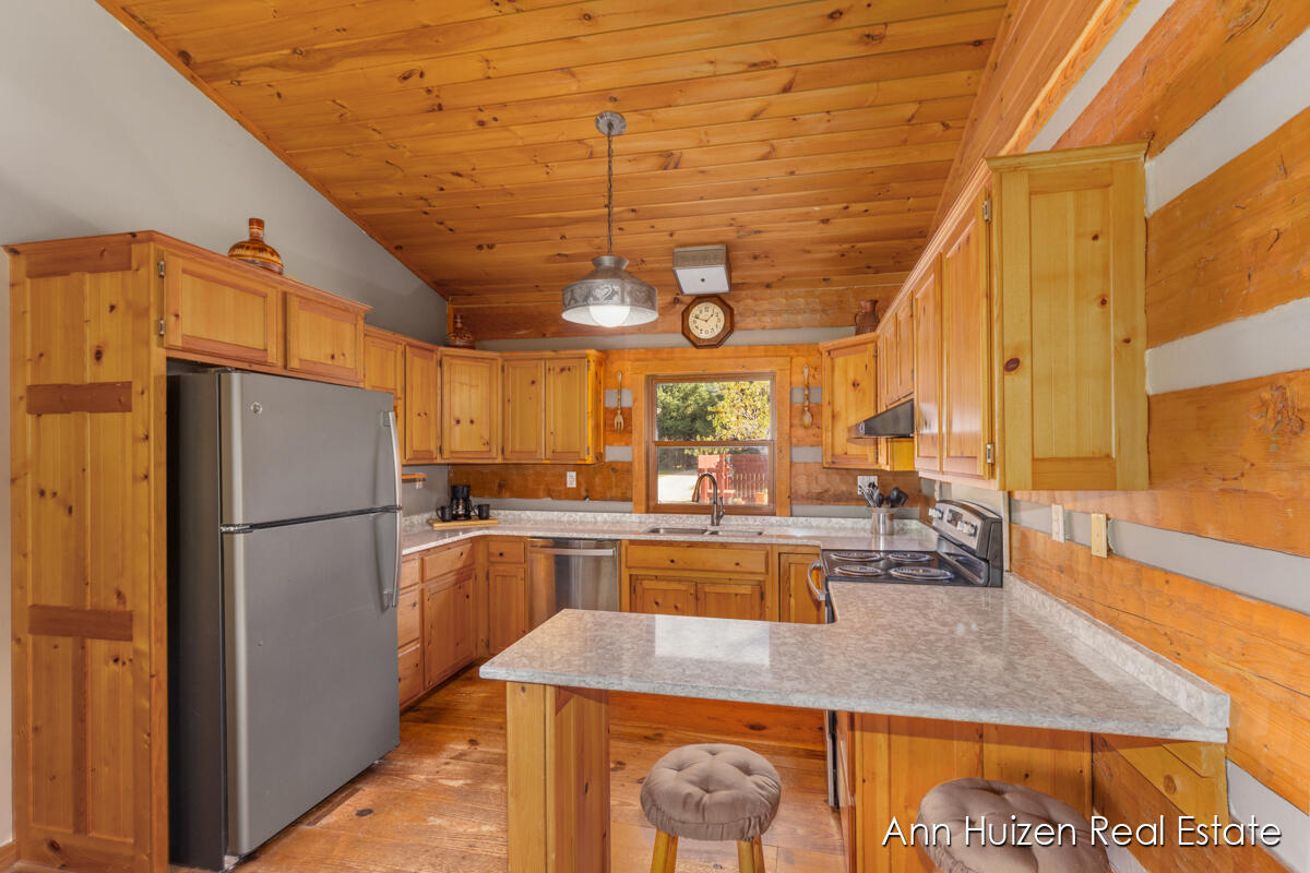 3576 Pheasant Ridge Drive