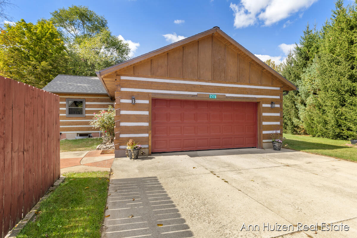 3576 Pheasant Ridge Drive