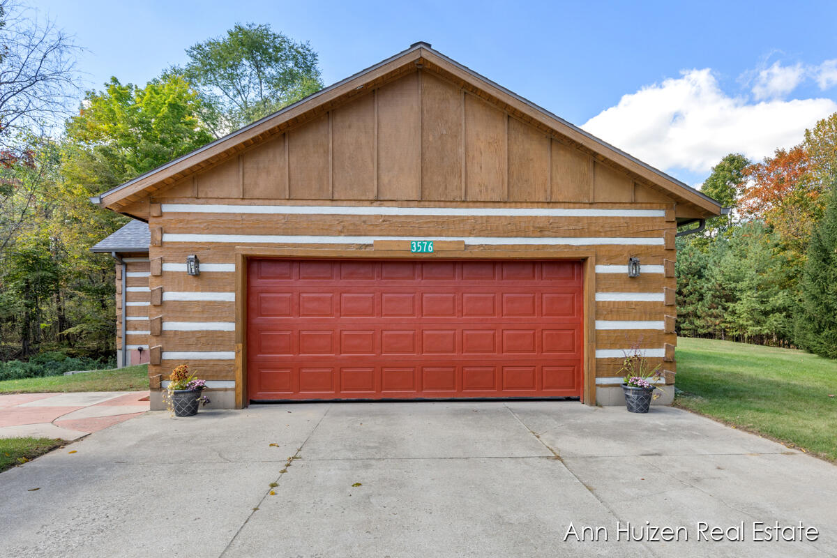 3576 Pheasant Ridge Drive