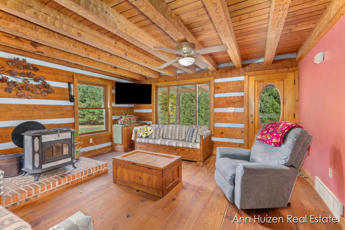 3576 Pheasant Ridge Drive