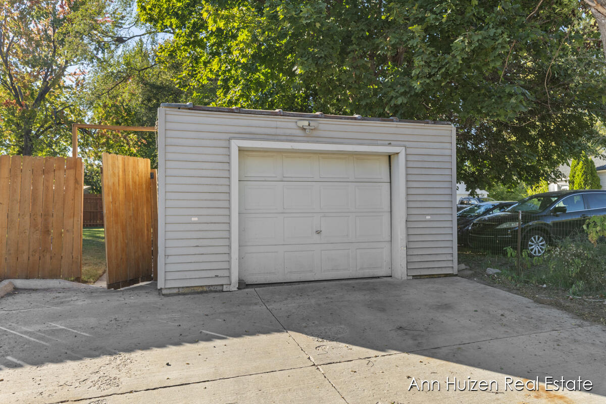 905 Bryant Street SW