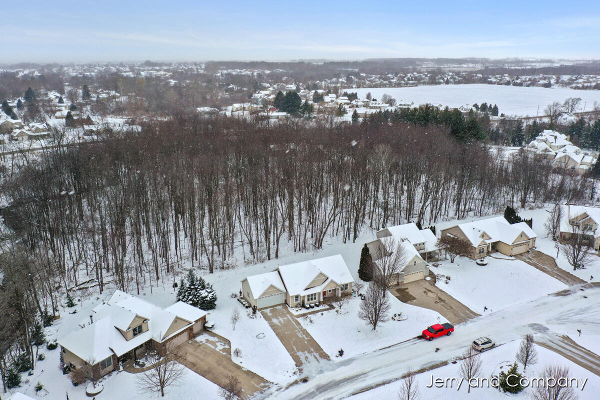 10302 Crabapple Lane