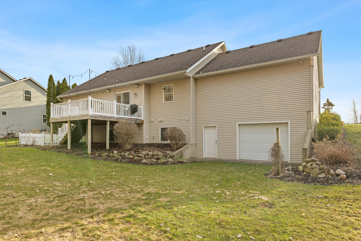 10302 Crabapple Lane