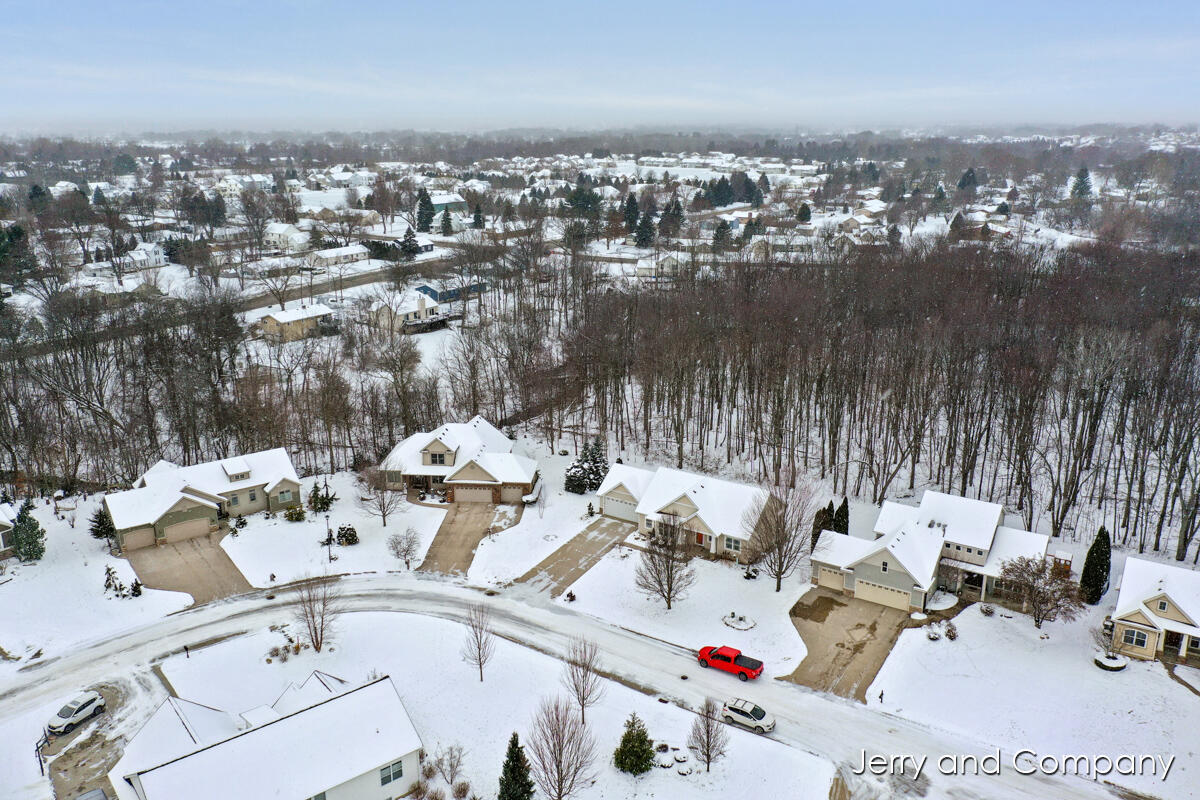 10302 Crabapple Lane