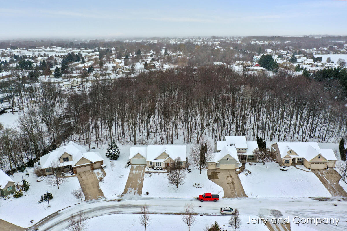 10302 Crabapple Lane