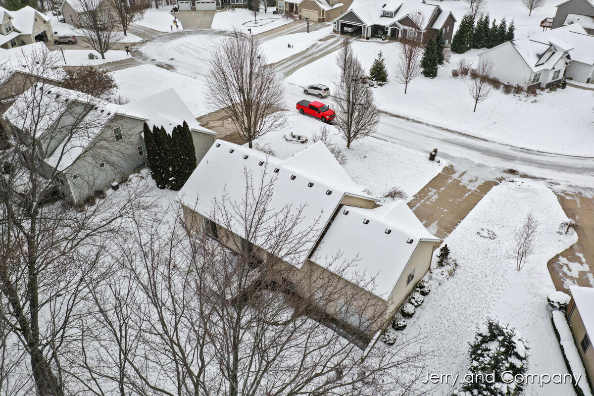 10302 Crabapple Lane
