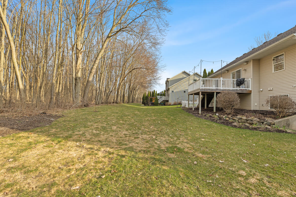 10302 Crabapple Lane