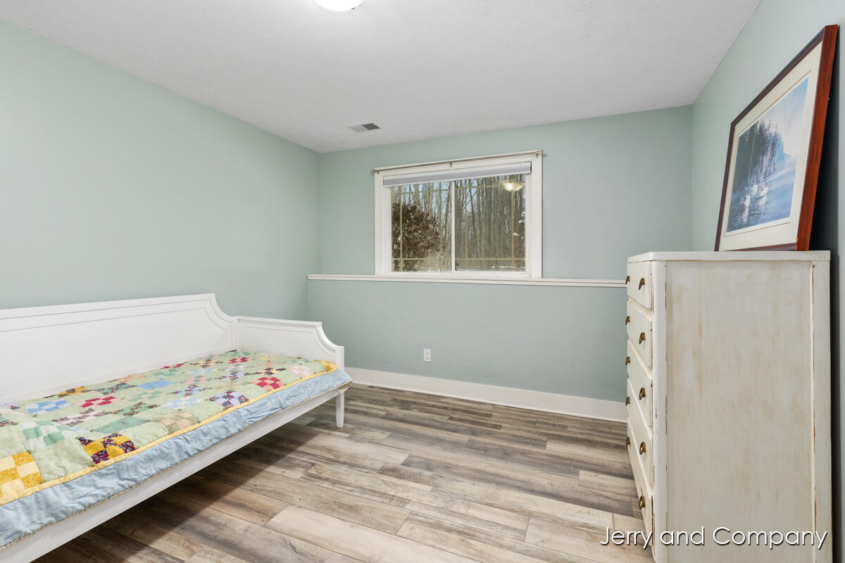 10302 Crabapple Lane