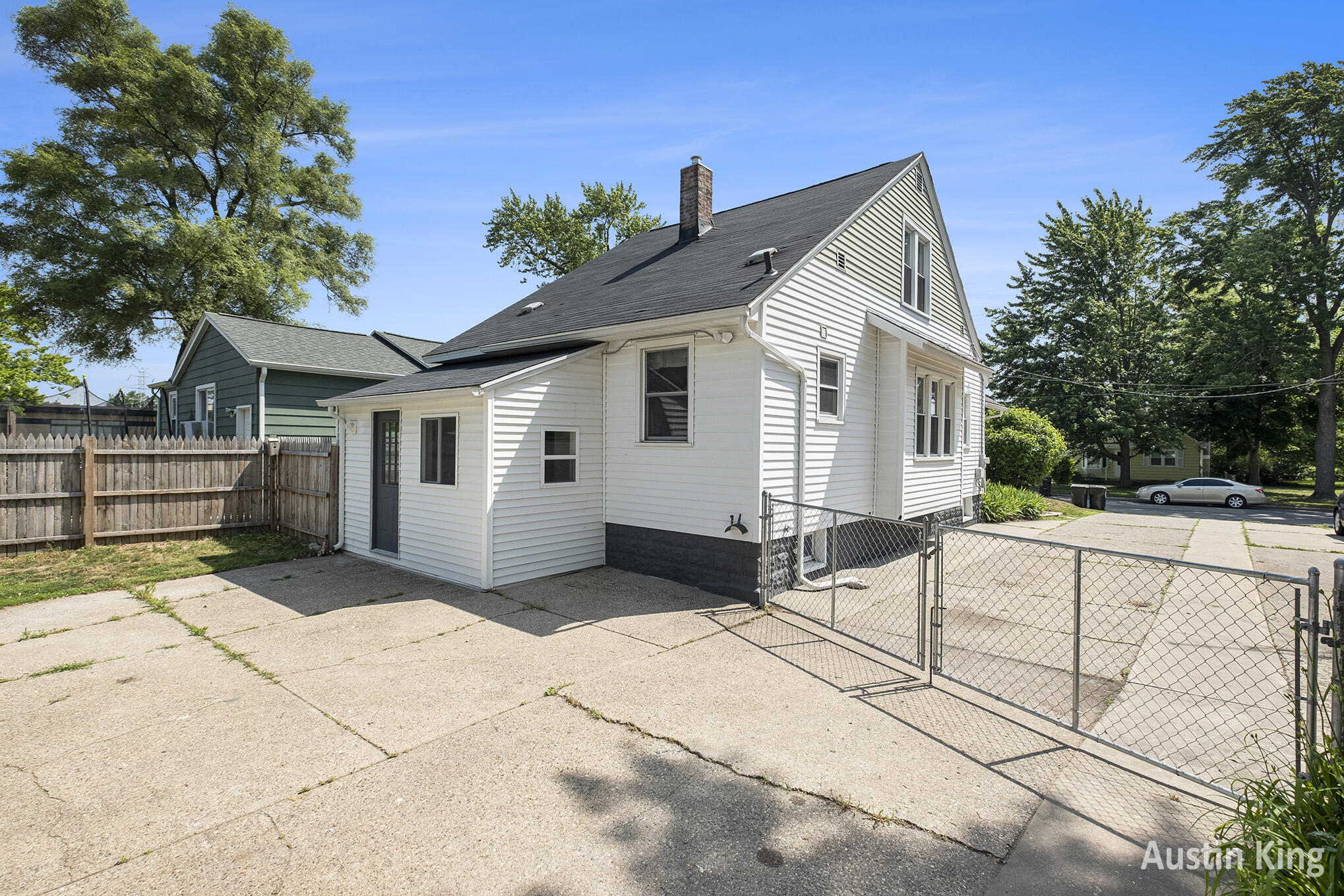 3425 Opal Avenue SW