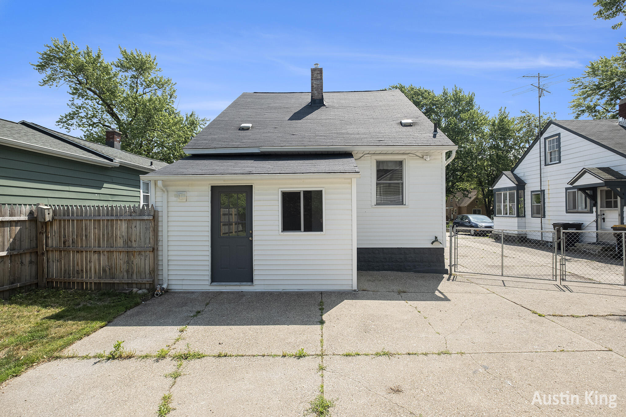 3425 Opal Avenue SW
