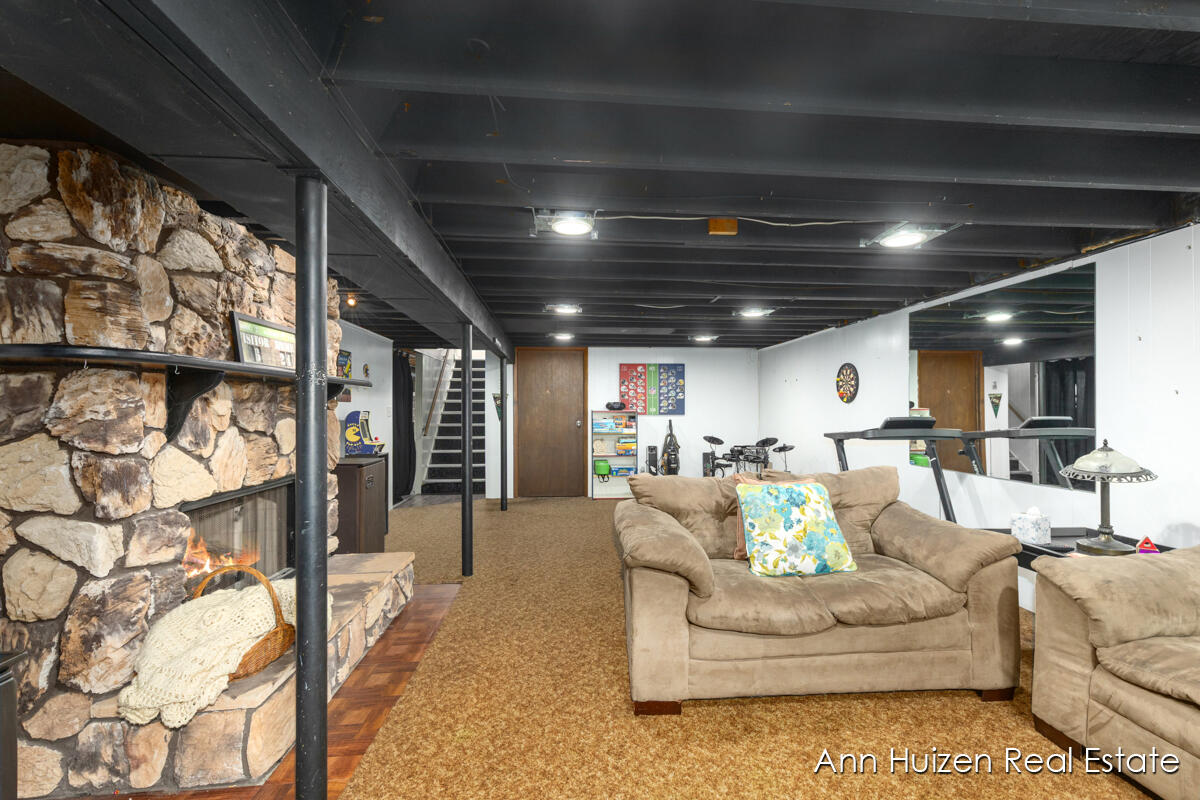 2531 Ancient Drive SW