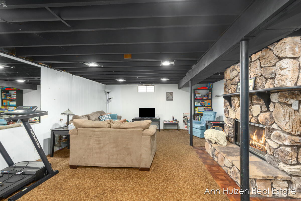 2531 Ancient Drive SW