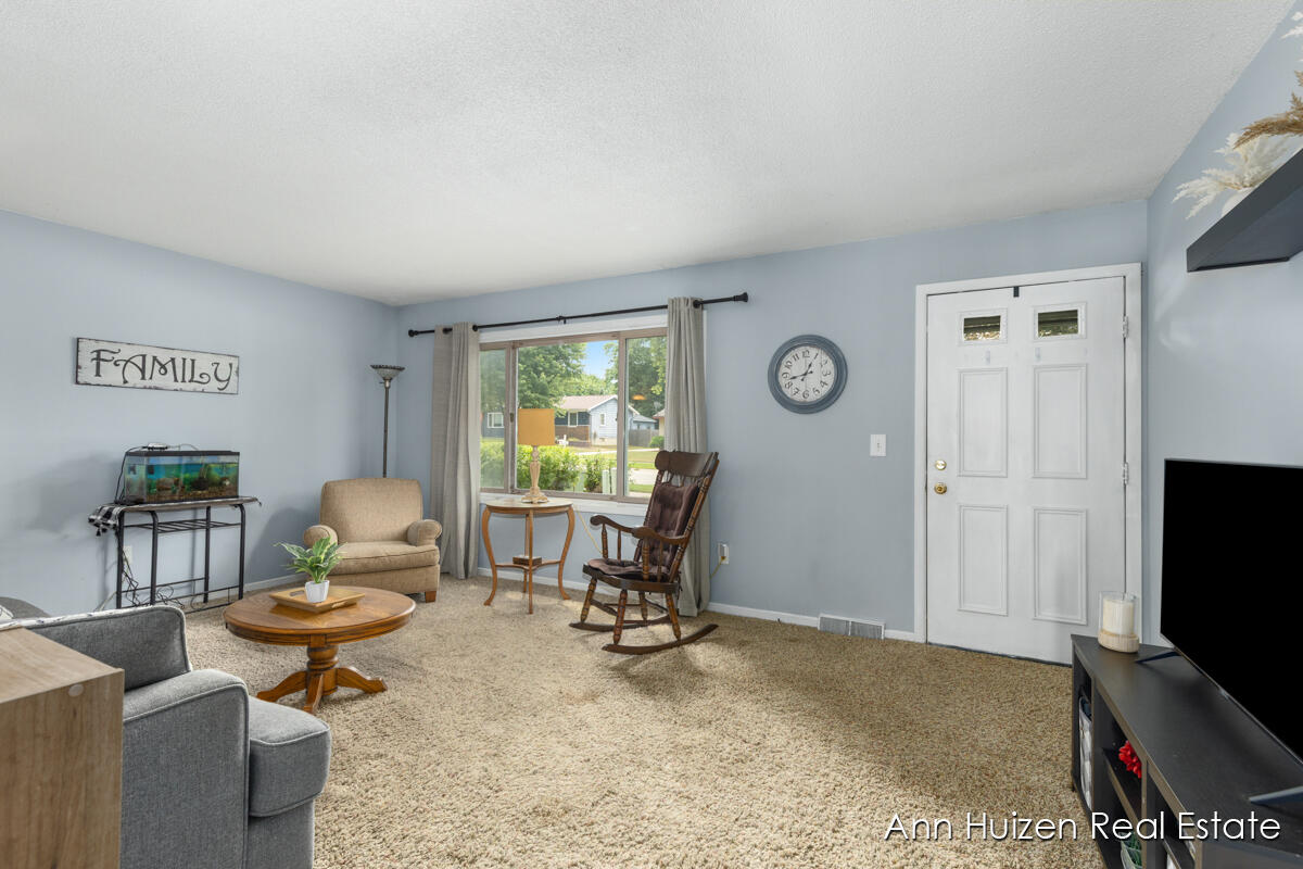2531 Ancient Drive SW