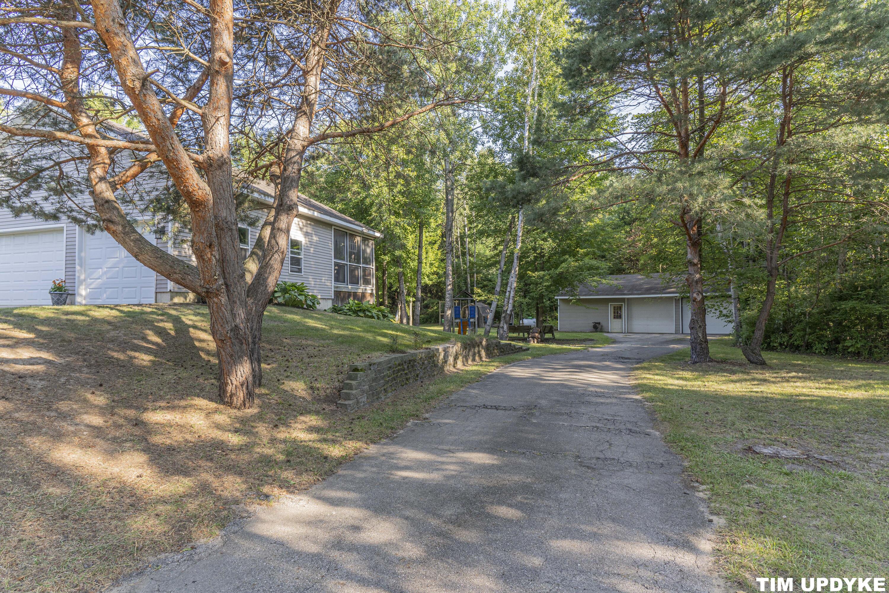 12931 Apple Drive