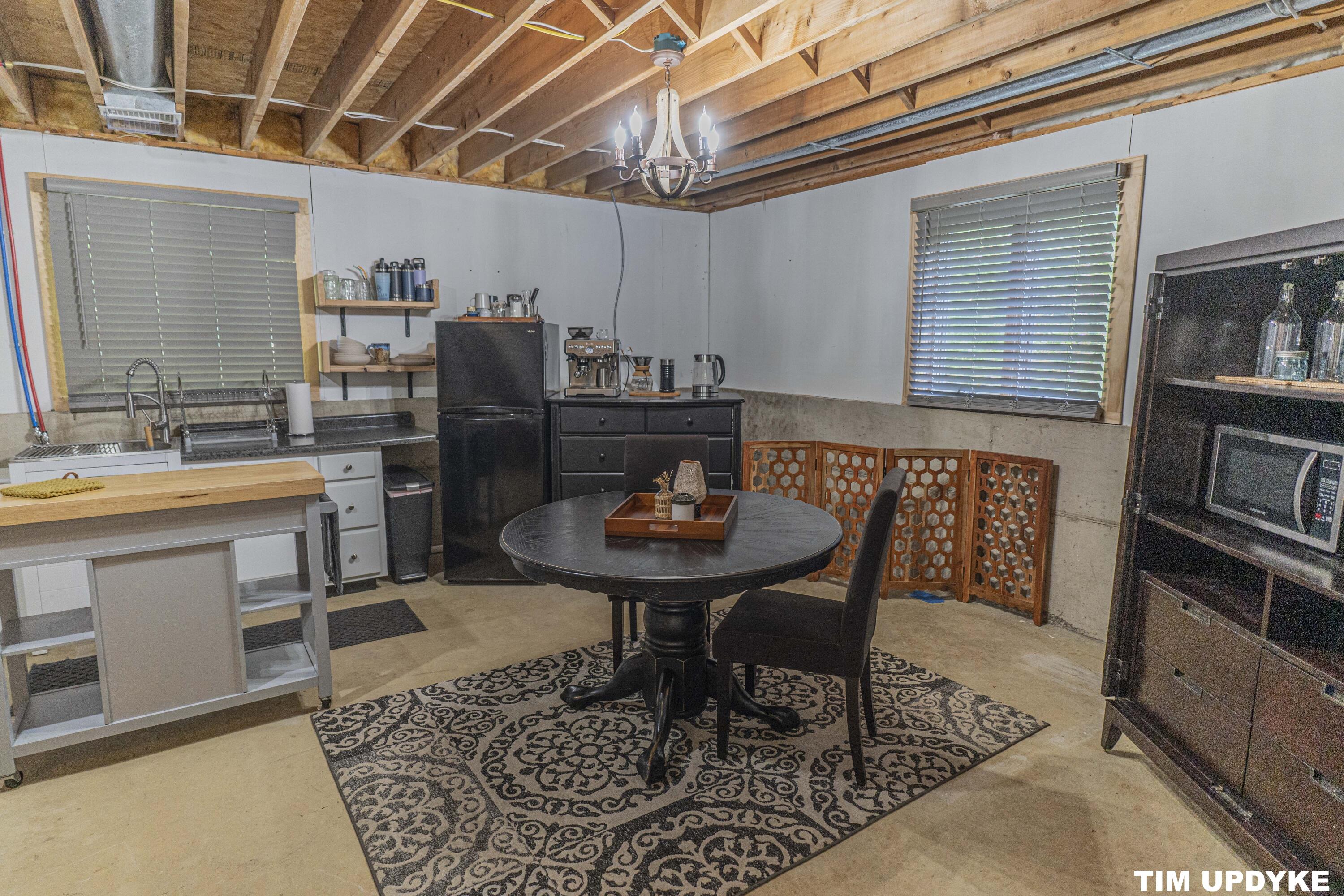 12931 Apple Drive