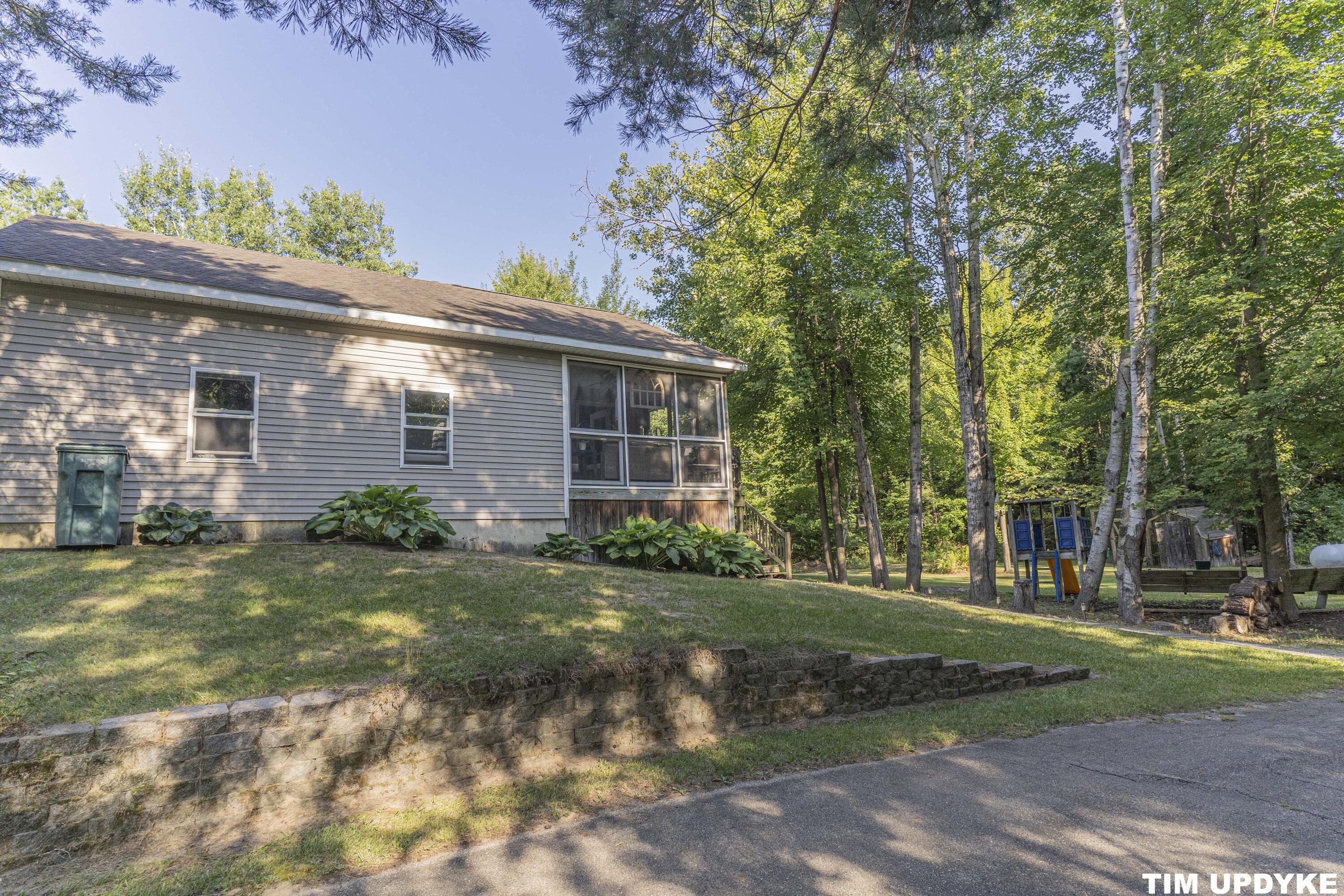 12931 Apple Drive