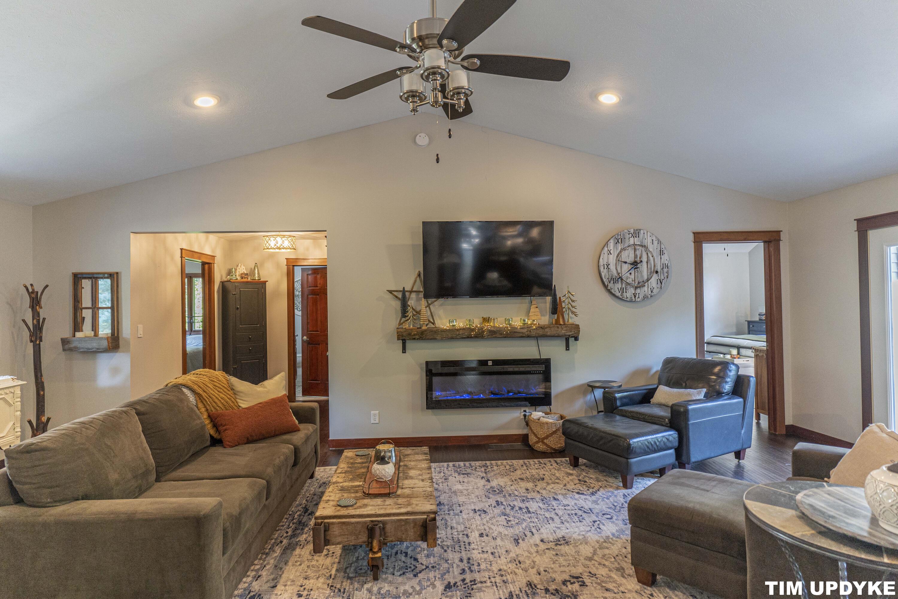 12931 Apple Drive