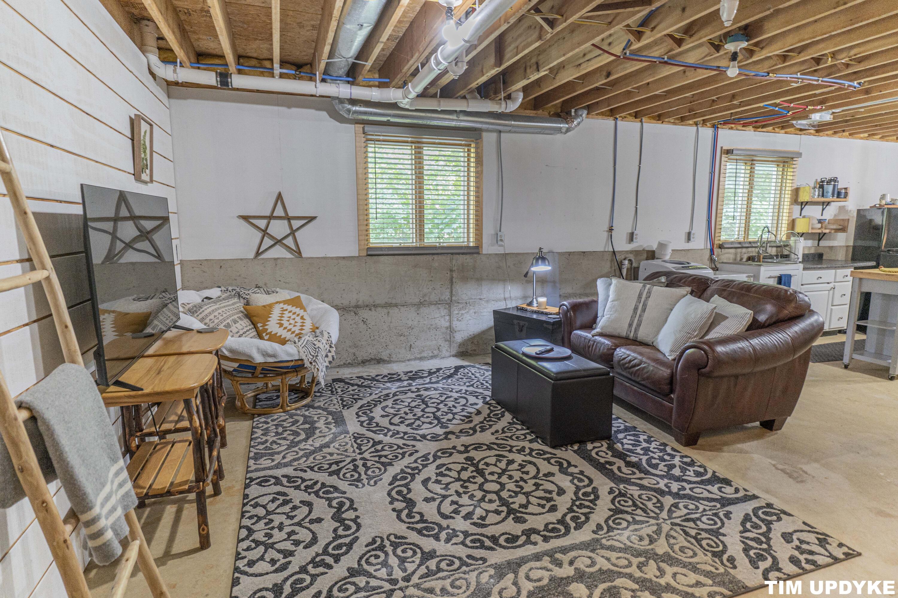 12931 Apple Drive