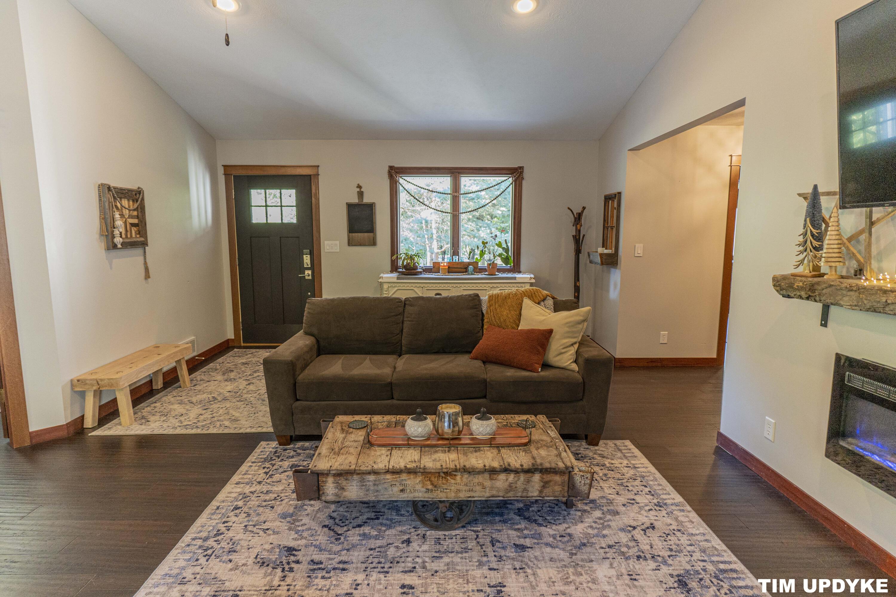 12931 Apple Drive
