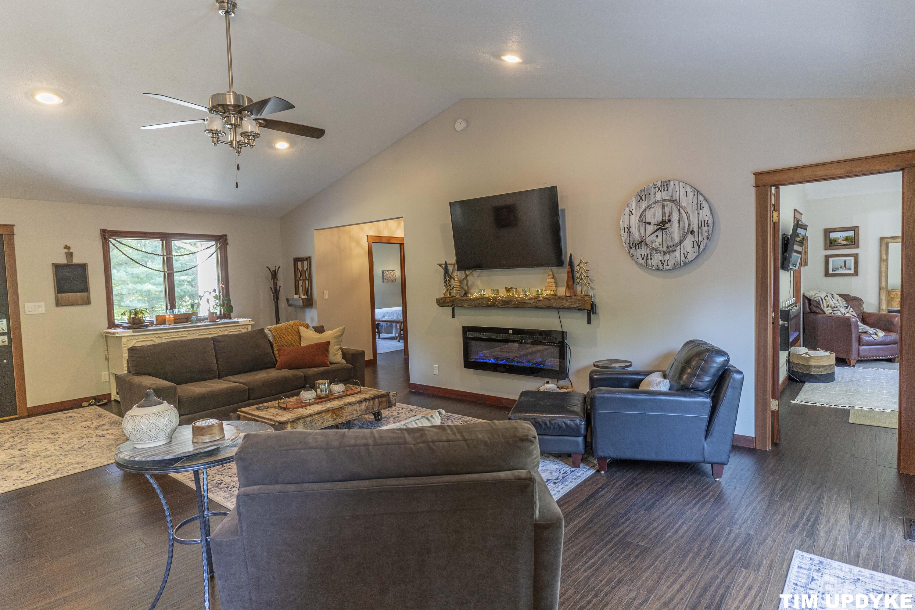 12931 Apple Drive