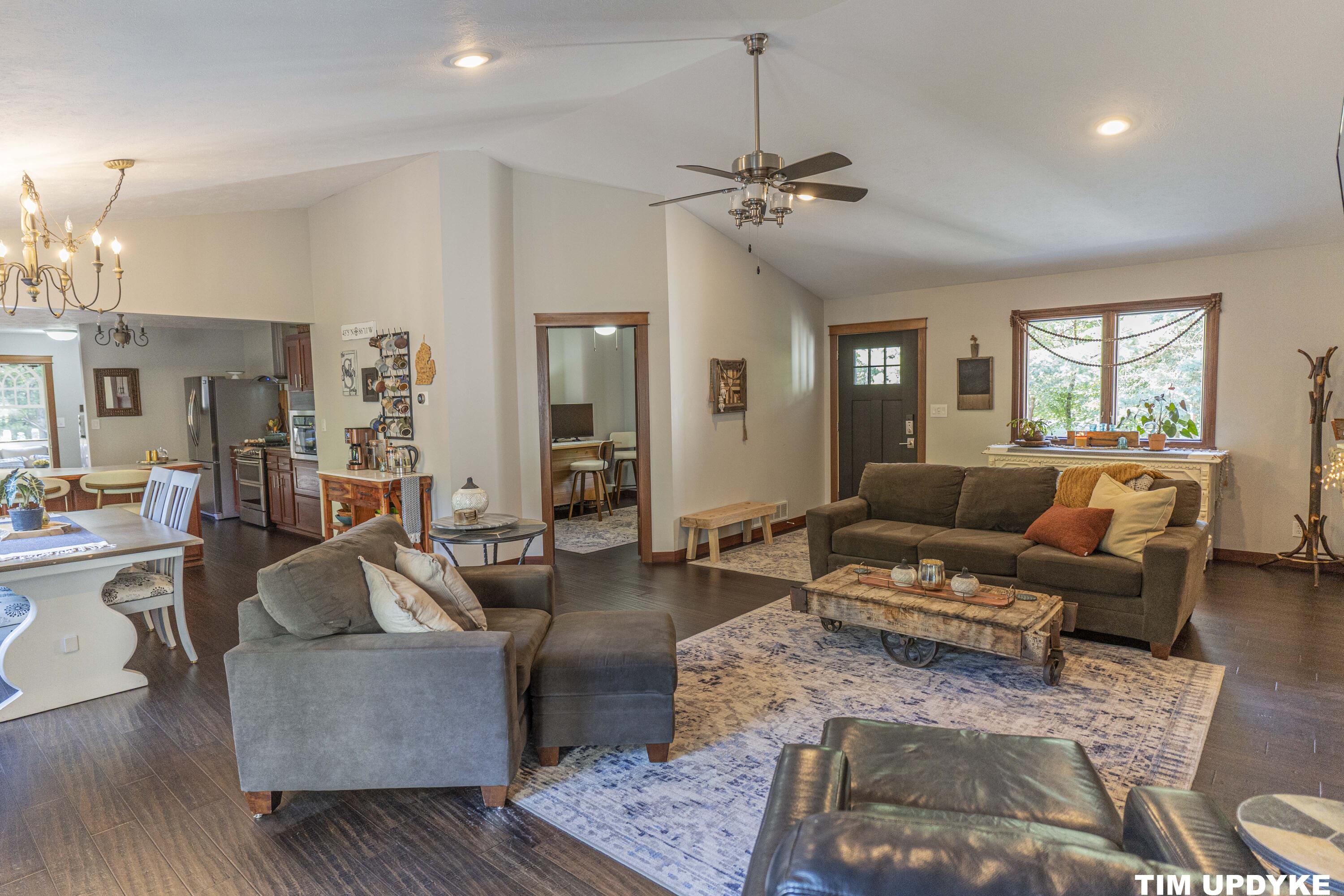 12931 Apple Drive