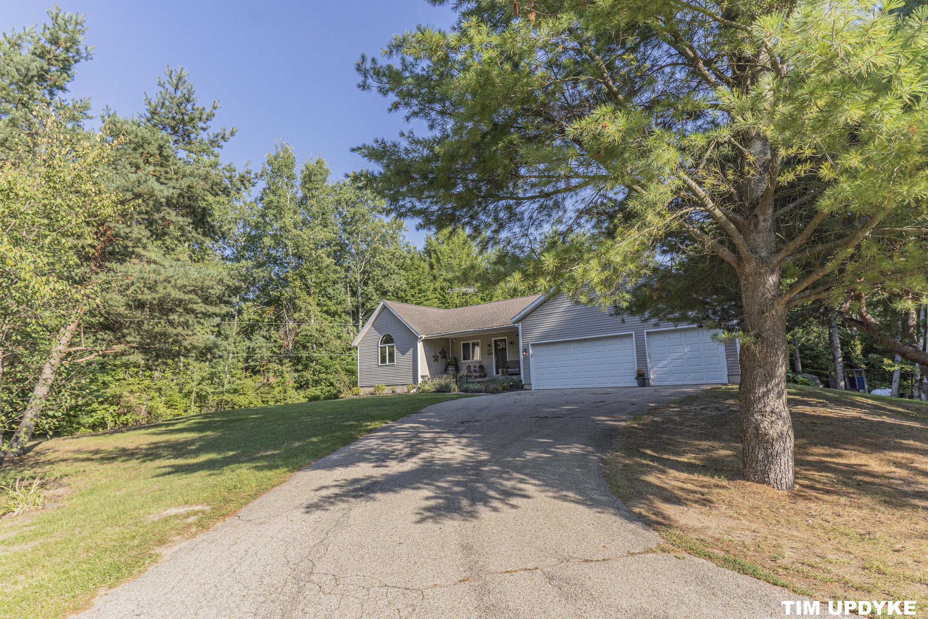 12931 Apple Drive