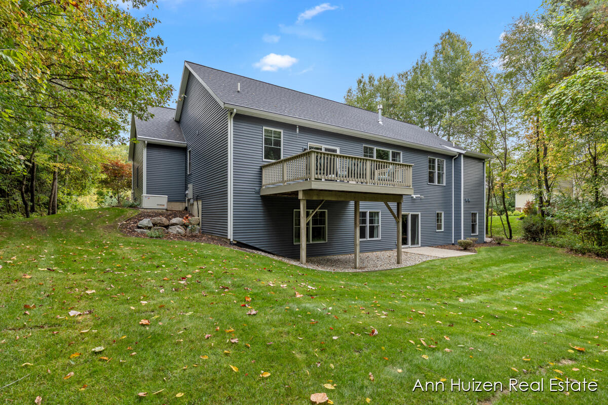 9495 Douglas Fir Court NE